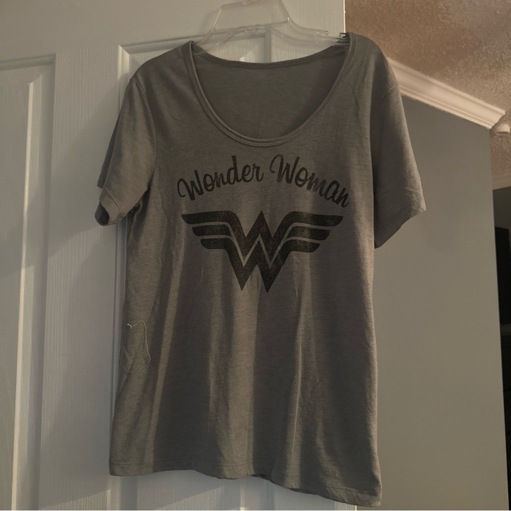 Gray Wonder Woman Graphic Tee